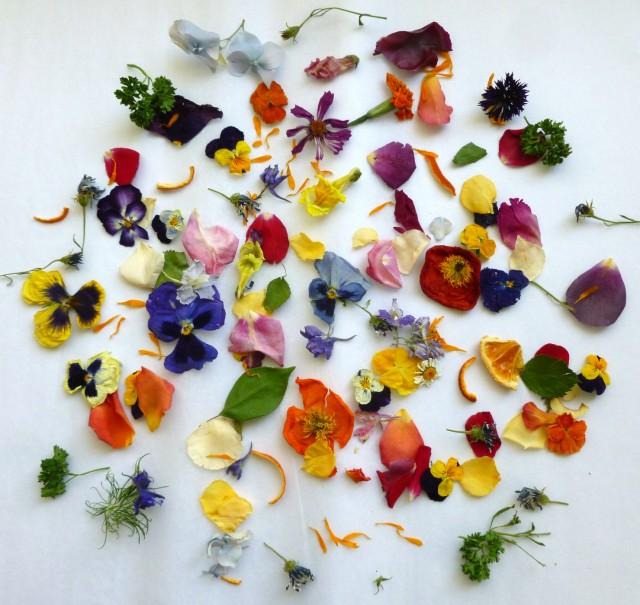 dried flower petals for perfume tincture